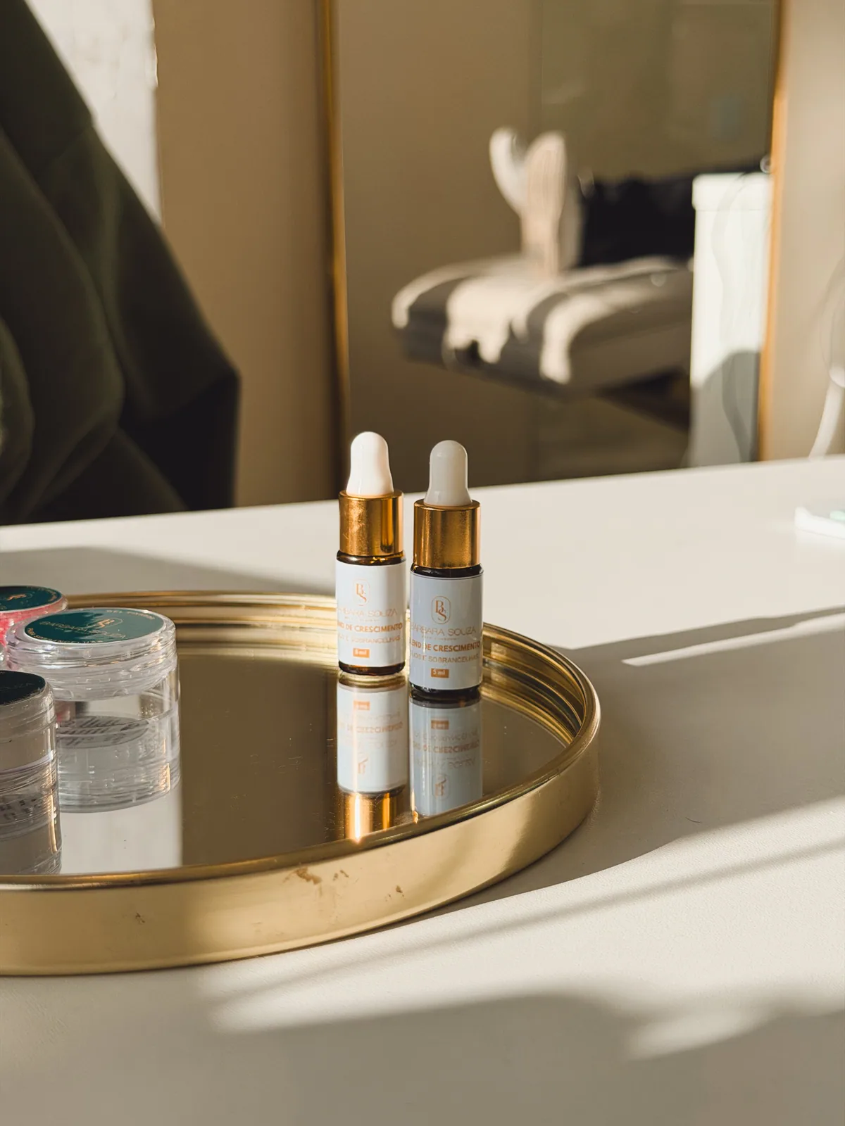 Produtos em sérum da linha própria Bárbara Souza